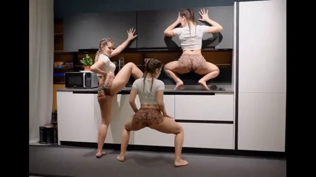 Cardi b Up pmv Reupload