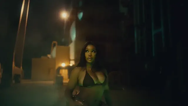 Superhot SZA