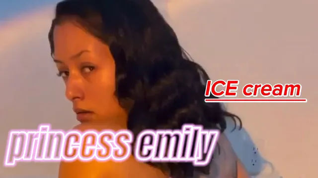 Je crois quelle va pmv princesse Emily