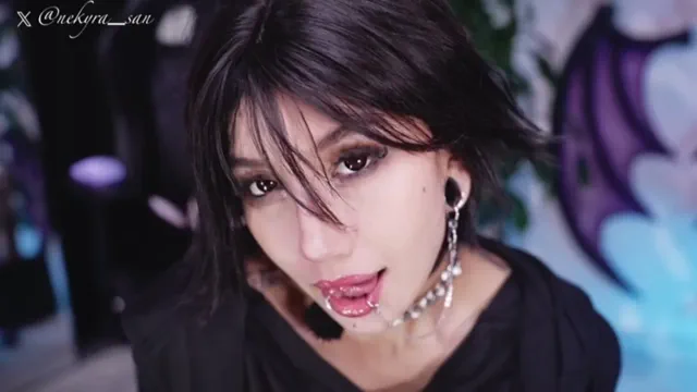 Goth girls in action