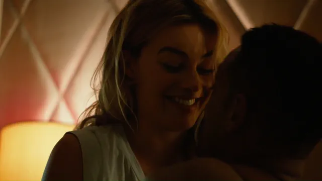Margot Robbie - Heathens