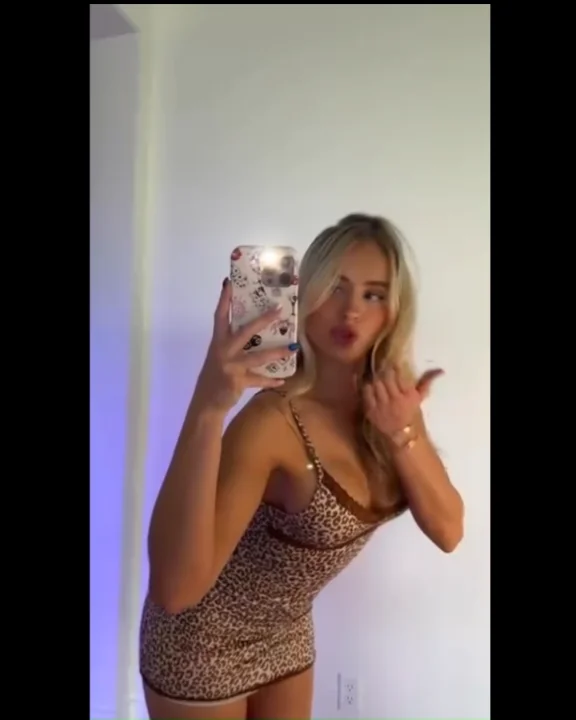 Thumbnail at 0:52
