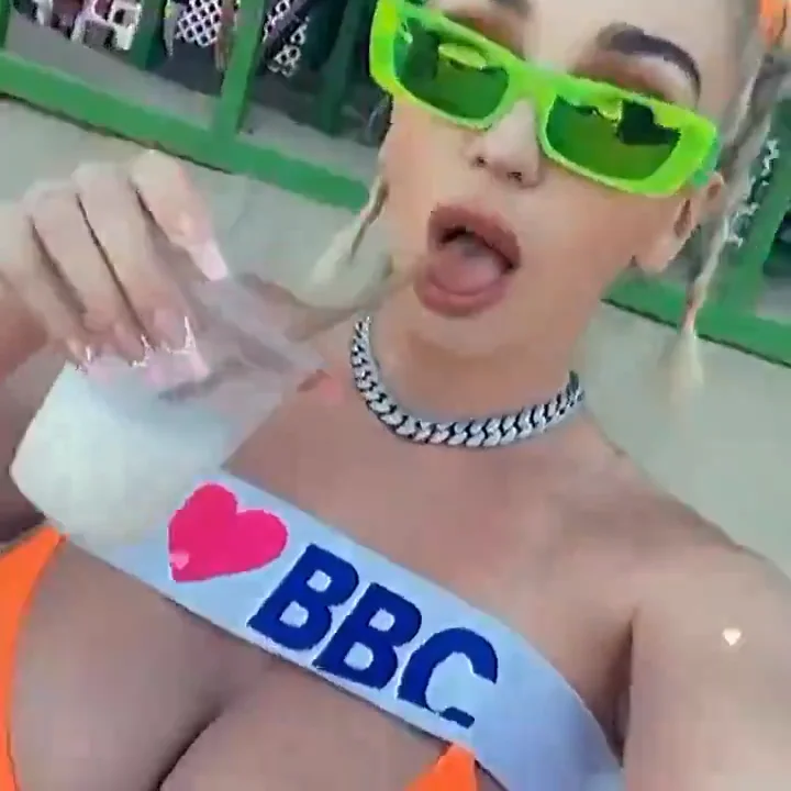 Thumbnail at 0:26