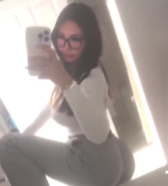 Thumbnail at 0:03