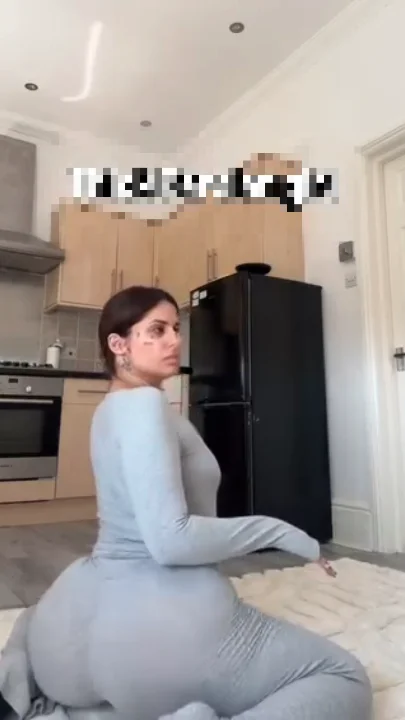 Thumbnail at 0:32