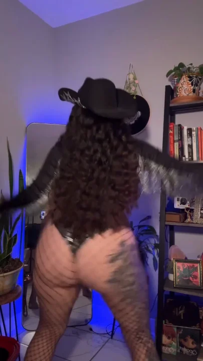 Thumbnail at 0:11