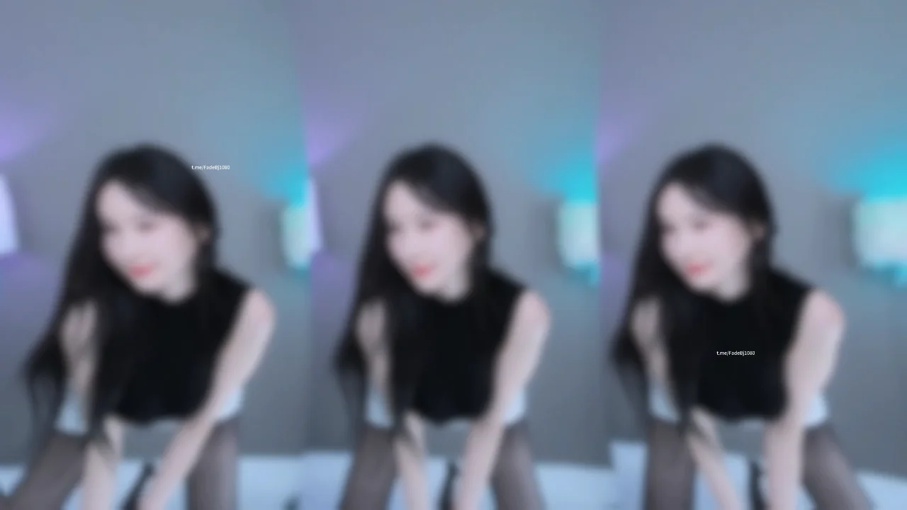 Thumbnail at 0:32