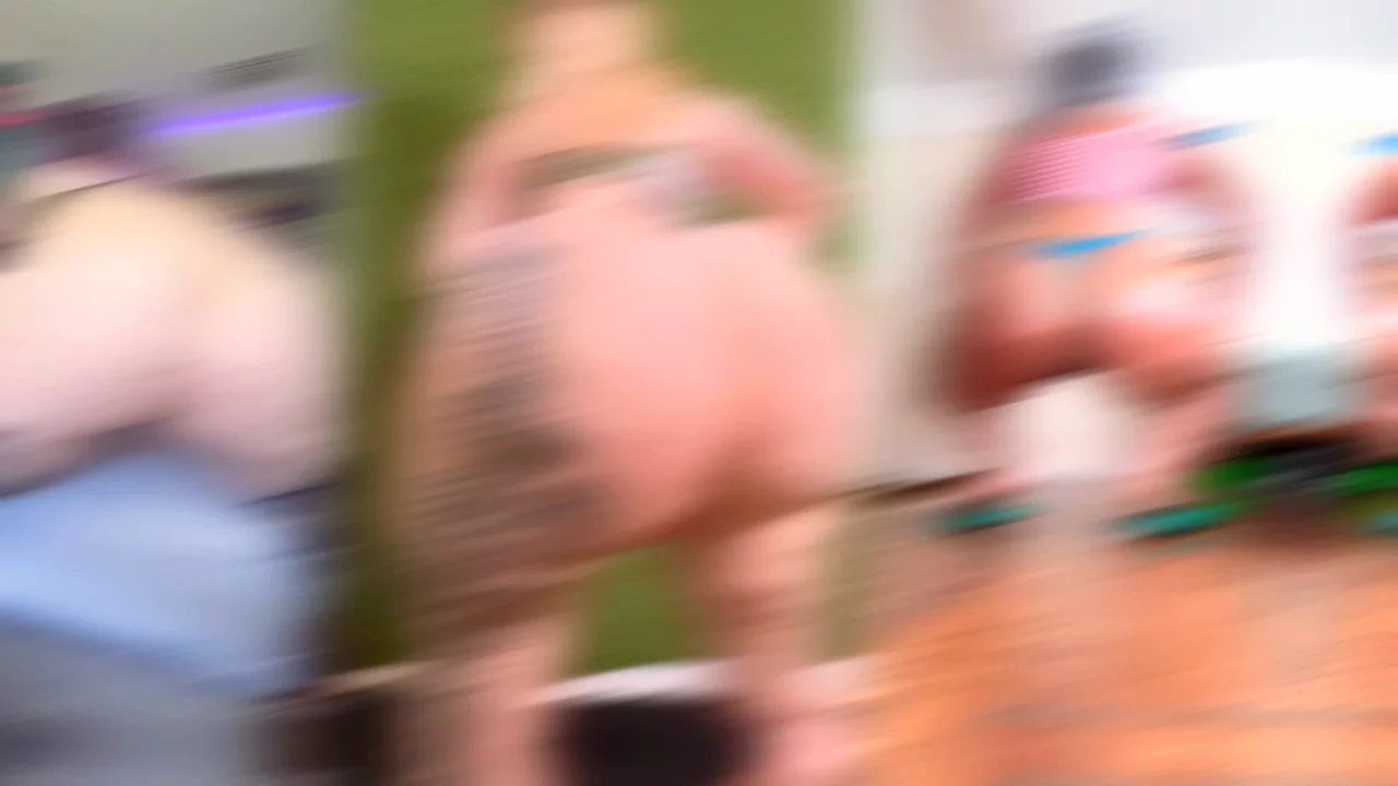 Thumbnail at 0:25
