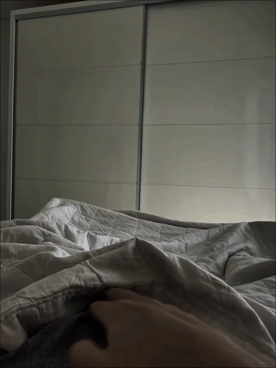 Thumbnail at 0:01