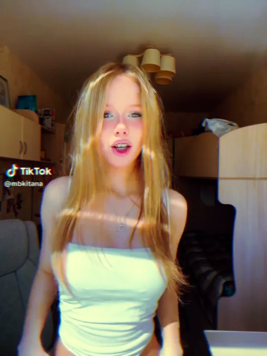 Thumbnail at 0:04