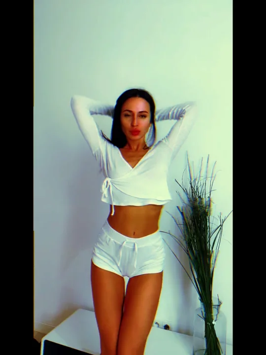 Thumbnail at 0:44