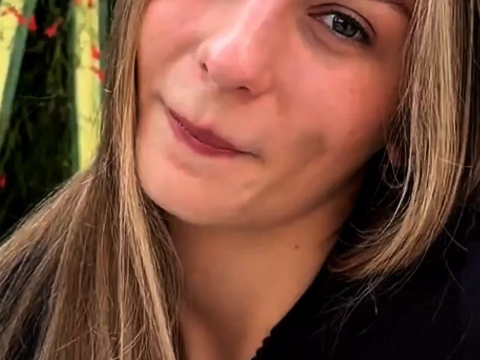 Thumbnail at 0:05